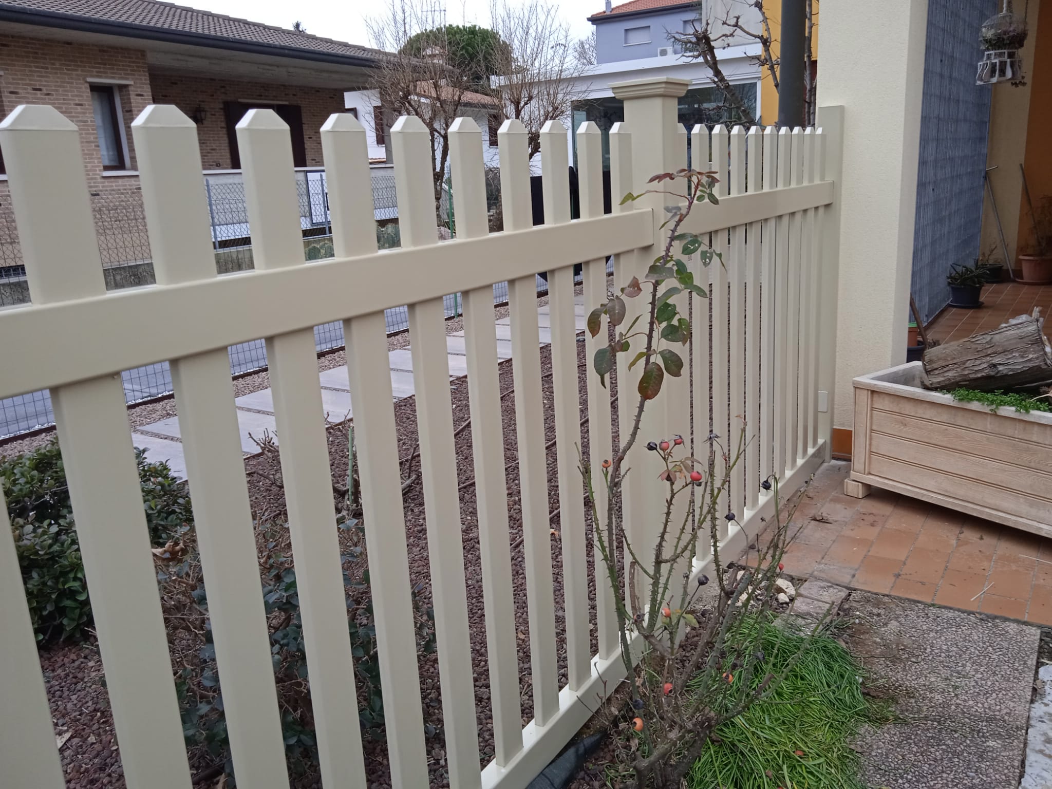 top-garden-recinzioni-pvc-londra-45